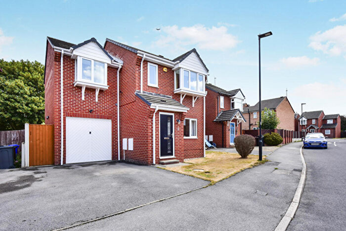 4 Bedroom Detached House For Sale In Bishop Gardens, Sheffield, S13