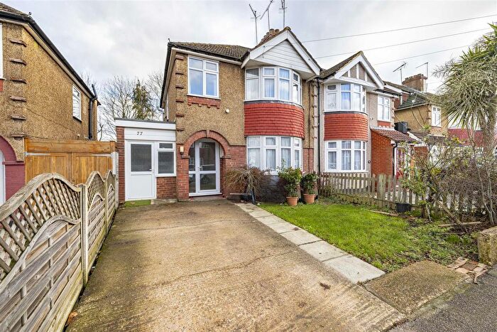 3 Bedroom Semi-Detached House For Sale In Northfield Gardens, North Watford, WD24