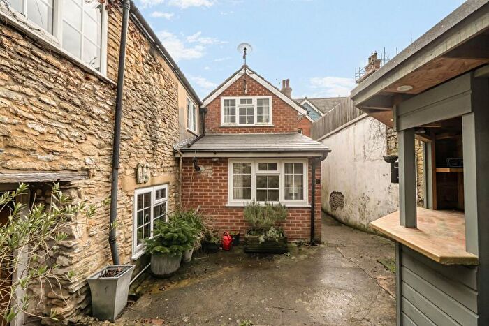 3 Bedroom Town House For Sale In Higher Backway, Bruton, BA10