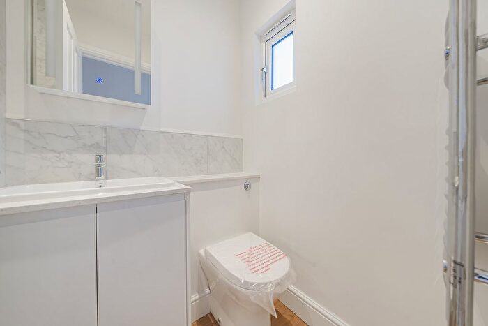 2 Bedroom Flat To Rent In Bruce Road, Mitcham, CR4