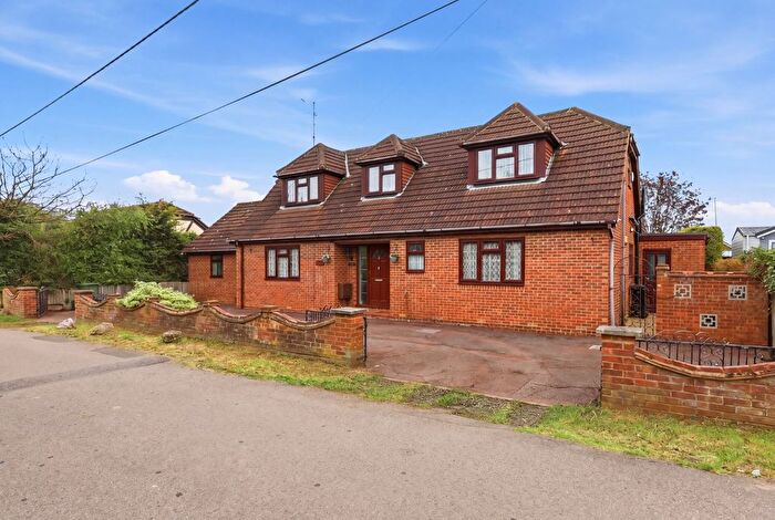 4 Bedroom Detached House For Sale In Windsor Road, Basildon, Essex, SS13