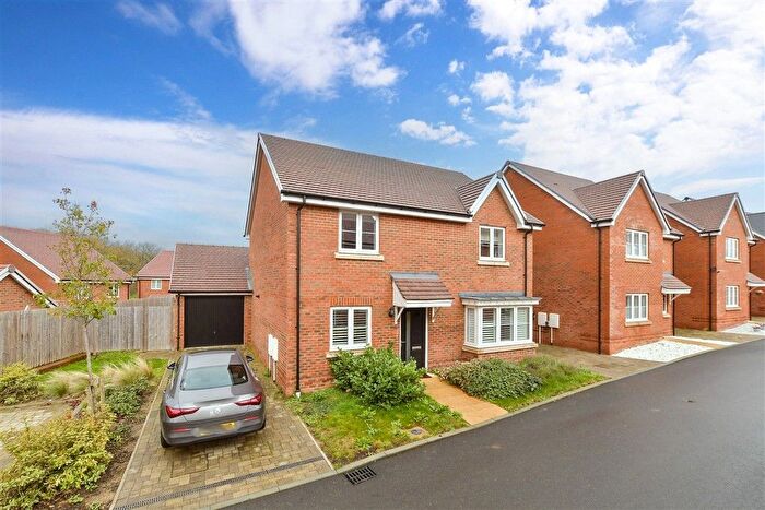 5 Bedroom Detached House For Sale In Flint Street, Faygate, West Sussex, RH12