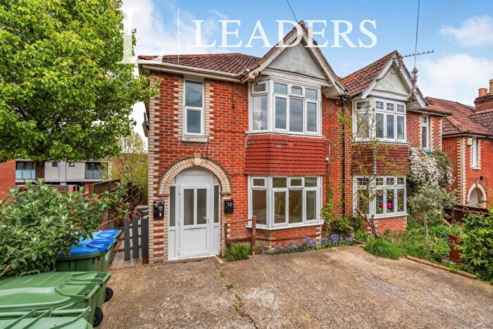 2 Bedroom Apartment To Rent In Sirdar Road, SO17