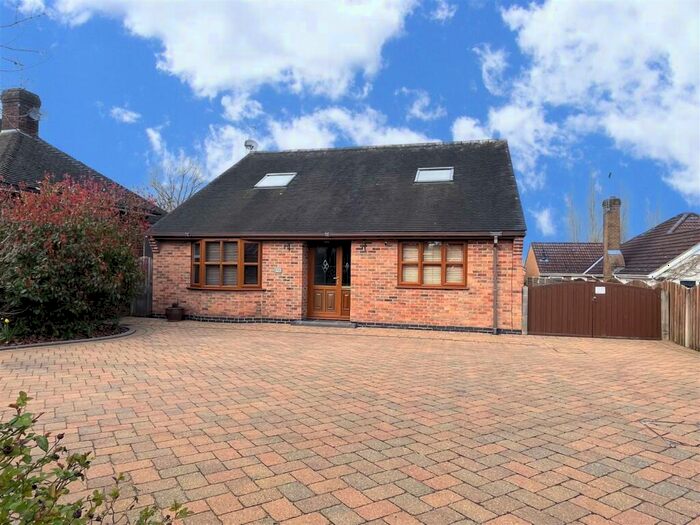 4 Bedroom Detached House For Sale In Henhurst Hill, Outwoods, Burton-On-Trent, DE13