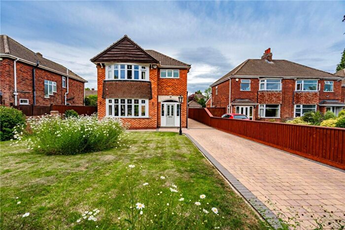 3 Bedroom Property For Sale In Eastwood Avenue, Grimsby, DN34