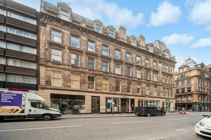 2 Bedroom Apartment To Rent In Ingram Street, Merchant City, G1