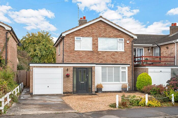 3 Bedroom Detached House For Sale In Walcot Way, Stamford, PE9