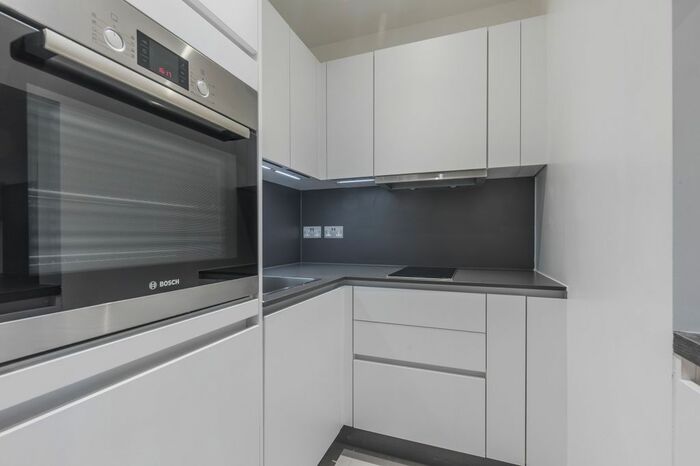 1 Bedroom Flat To Rent In Blythe Road, London, W14