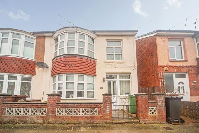 3 Bedroom End Terrace House For Sale In Gatcombe Avenue, Portsmouth, Hampshire, PO3