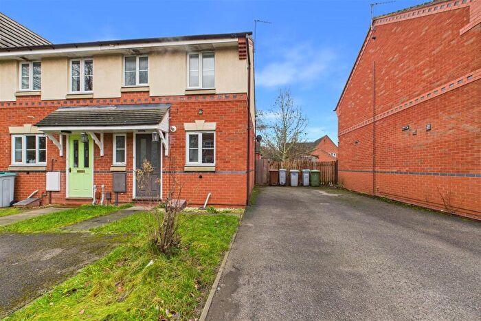 2 Bedroom End Of Terrace House For Sale In Robert Dukeson Avenue, Newark, NG24
