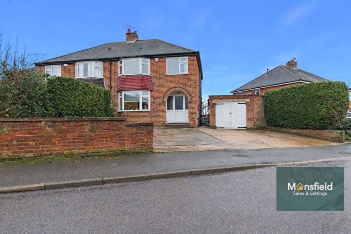 3 Bedroom Semi-Detached House For Sale In Leadale Crescent, Mansfield Woodhouse, Mansfield, NG19