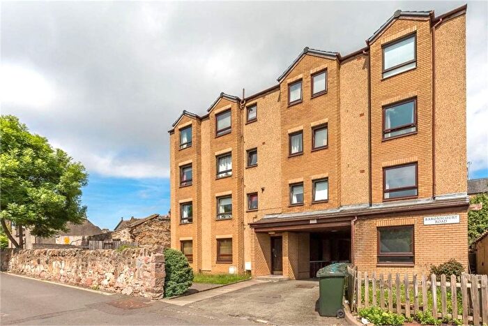 2 Bedroom Flat To Rent In Baronscourt Road, Meadowbank, Edinburgh, EH8