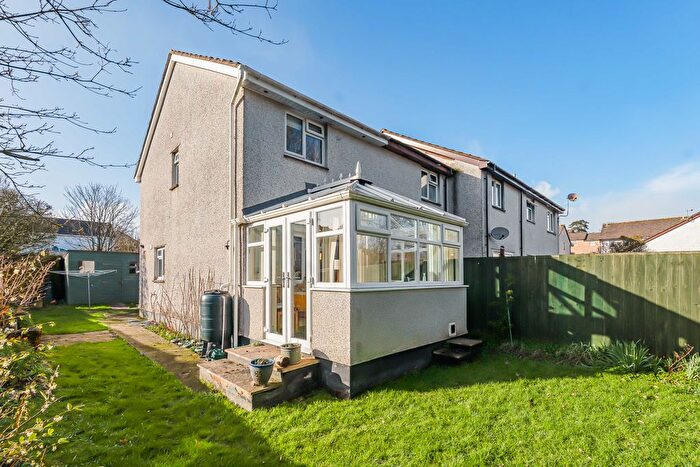 2 Bedroom End Terrace House For Sale In Horseshoe Close, Chudleigh, TQ13