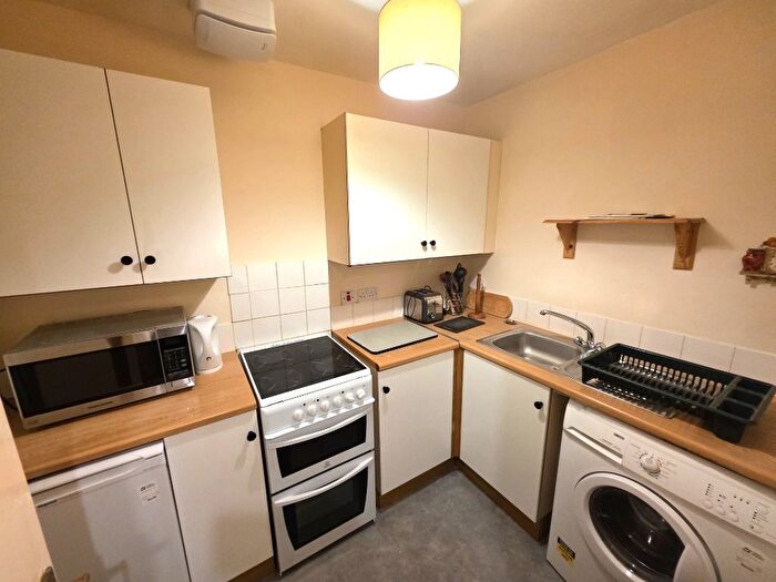 1 Bedroom Flat To Rent In Trinity Quay, City Centre, Aberdeen, AB11
