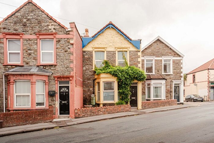 2 Bedroom Terraced House For Sale In St. Johns Lane, Victoria Park, Bristol, BS3