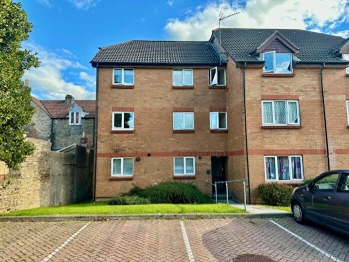 1 Bedroom Flat To Rent In The Butts, Frome, BA11