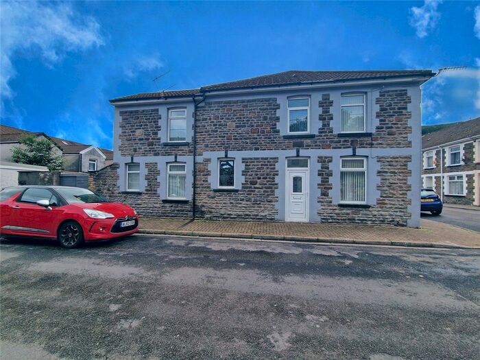 3 Bedroom End Terrace House For Sale In Telekebir Road, Hopkinstown, Pontypridd, CF37