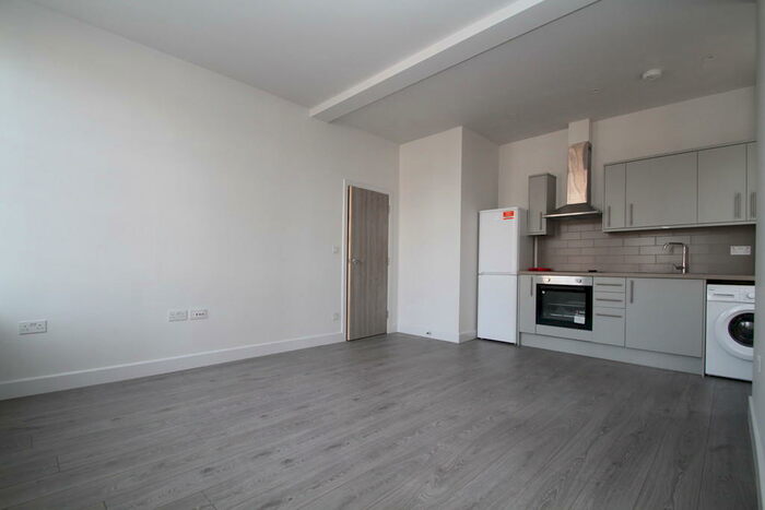 1 Bedroom Apartment To Rent In High Street, Epping, CM16