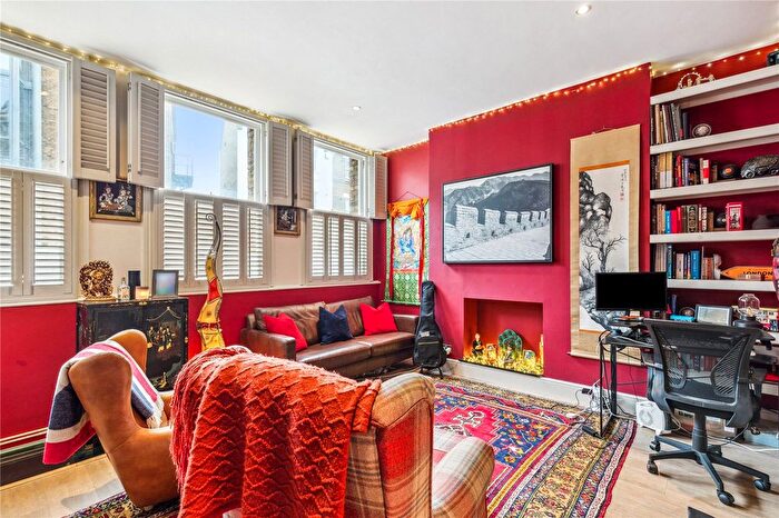 2 Bedroom Flat To Rent In Blythe Road, London, W14