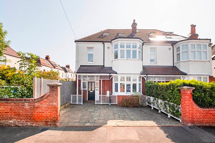 5 Bedroom Semi-detached House For Sale In Oakwood Road, London, SW20