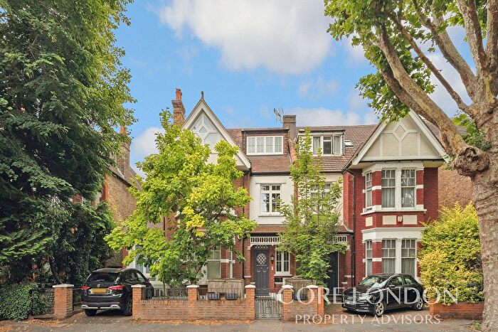 2 Bedroom Flat For Sale In Hart Grove, Ealing, W5