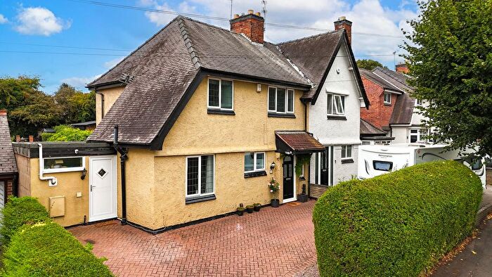 3 Bedroom Semi-Detached House For Sale In Oxford Street, Shepshed, Loughborough, LE12