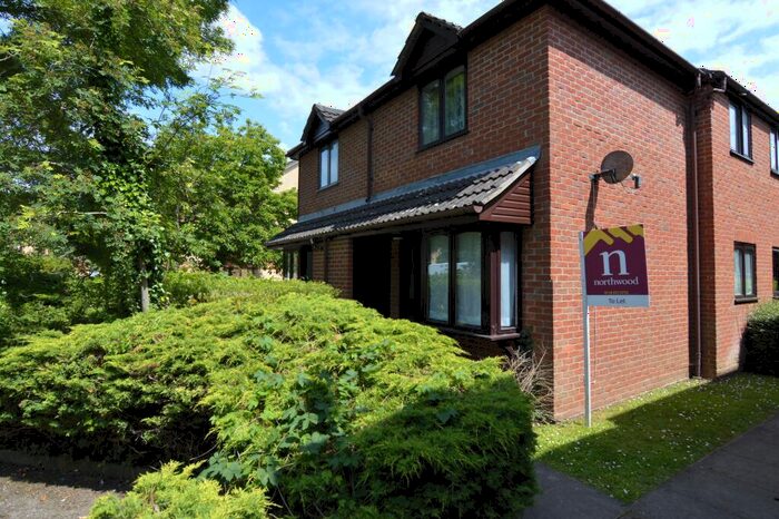 1 Bedroom Terraced House To Rent In Oakview, Wokingham, RG40