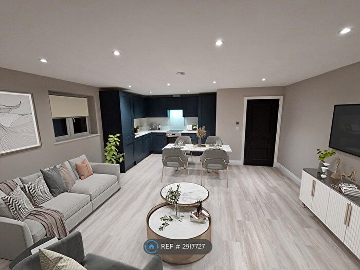2 Bedroom Flat To Rent In Wootton Place, Basildon, SS16