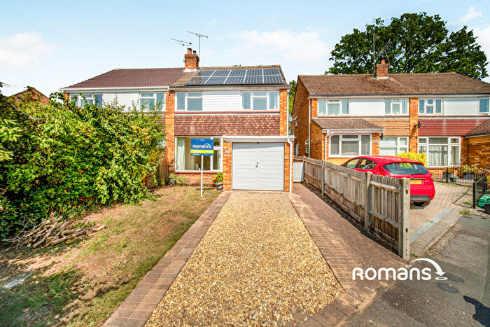 3 Bedroom House To Rent In Lyon Road, Crowthorne, Berkshire, RG45