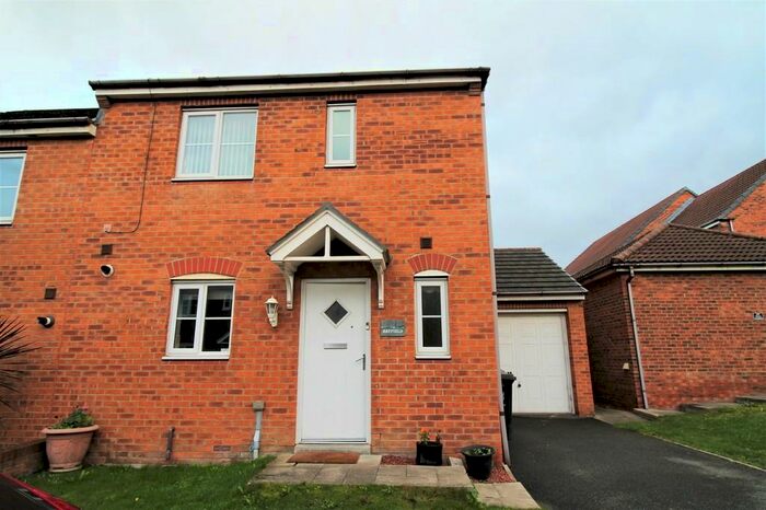 3 Bedroom Semi-Detached House To Rent In Bayfield, Northumberland Park, West Allotment, NE27