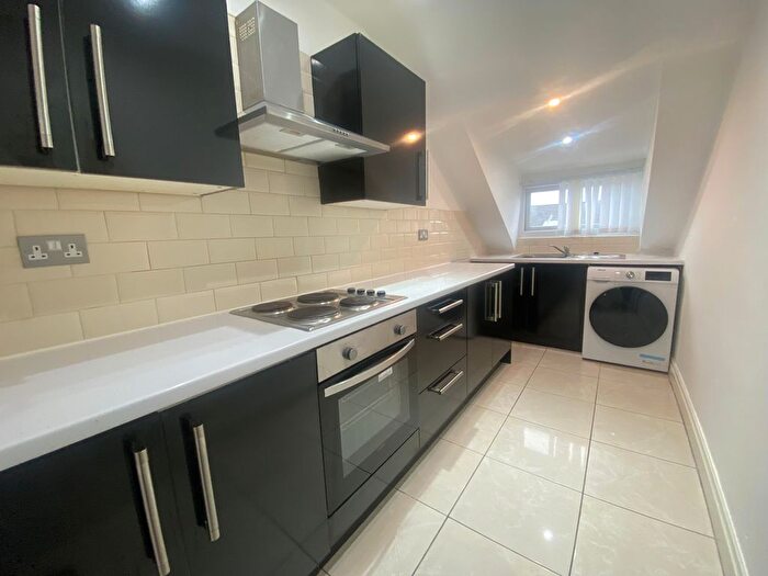 3 Bedroom Flat To Rent In Geneva Road, Liverpool, L6