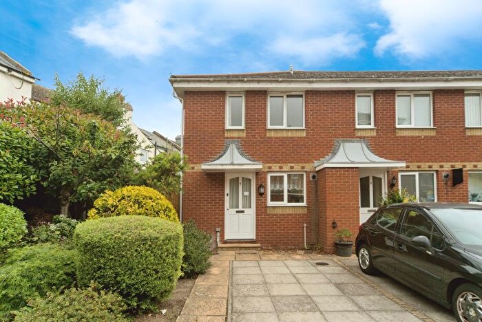2 Bedroom Mews To Rent In West Street Mews, Eastbourne, BN21