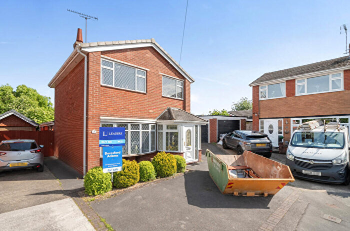 3 Bedroom Detached House For Sale In Hawker Close, Broughton, Chester, CH4