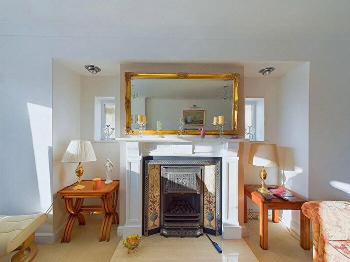 4 Bedroom Detached House For Sale In Old Fort Road, Shoreham By Sea, BN43