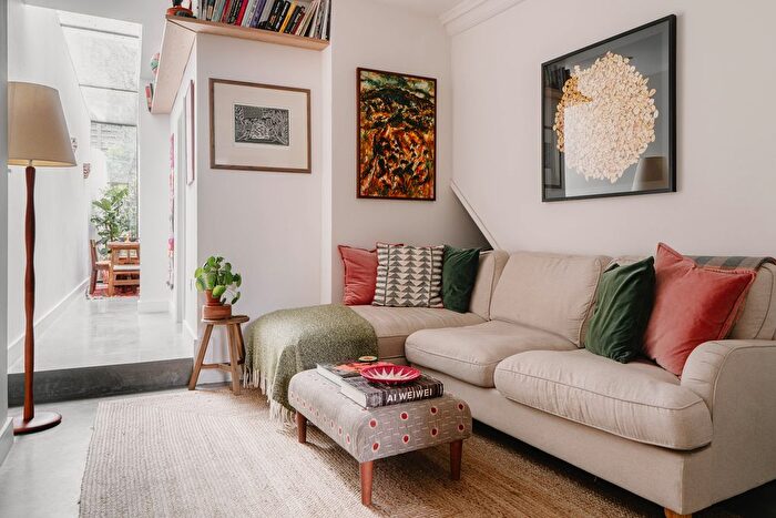 1 Bedroom Flat For Sale In Ivanhoe Road, Ivanhoe Road, London, SE5