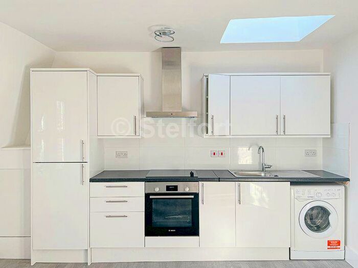 1 Bedroom Flat To Rent In Clissold Crescent, London, N16