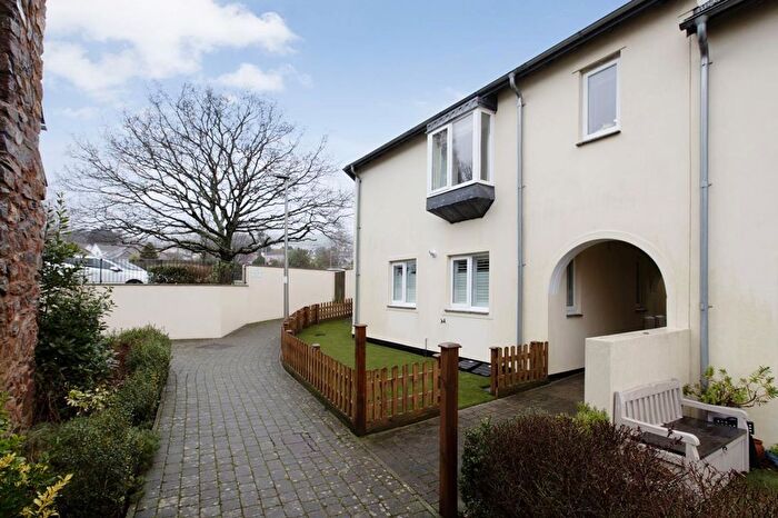 2 Bedroom Flat For Sale In Cockhaven Mead, Bishopsteignton, TQ14