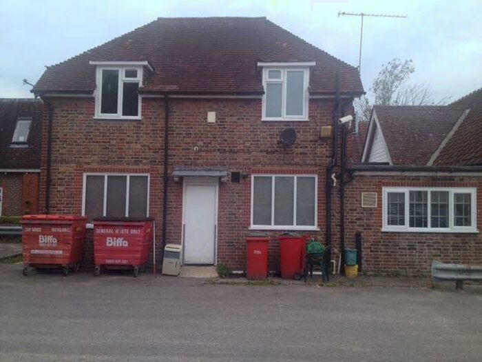 1 Bedroom Flat To Rent In Friday Flat, Lingfield, RH7