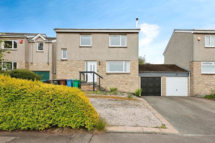 3 Bedroom Detached House For Sale In St. Fillans Crescent, Aberdour, Fife, KY3