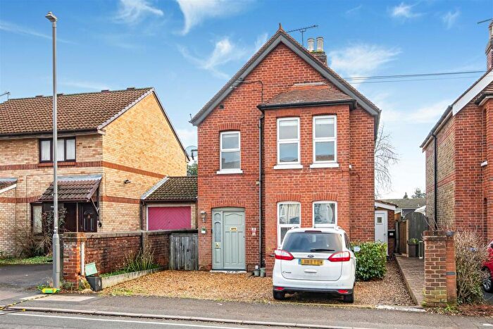 2 Bedroom Maisonette To Rent In Eastfield Road, Burnham, SL1