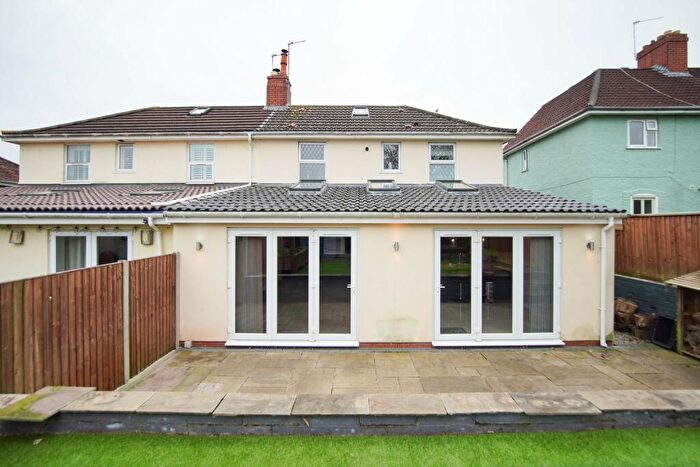 3 Bedroom Semi-Detached House To Rent In Guildford Road, Brislington, Bristol, BS4