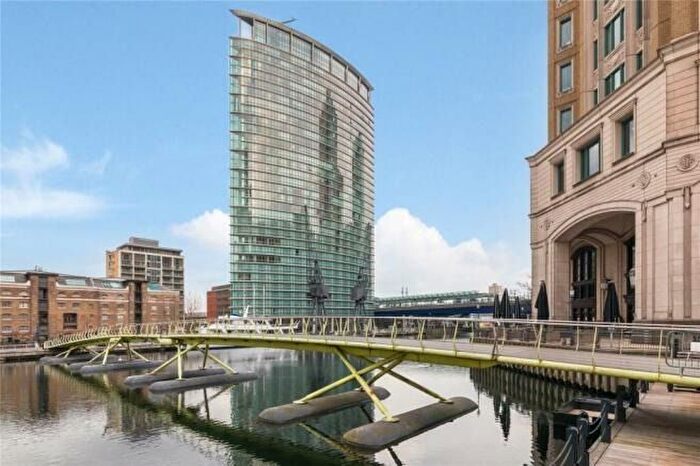 2 Bedroom Flat For Sale In Hertsmere Road, London, E14