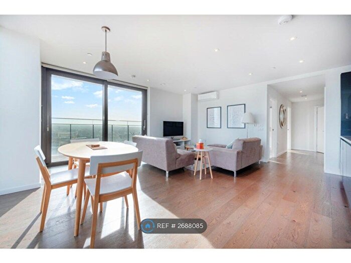 2 Bedroom Flat To Rent In St. Gabriel Walk, London, SE1