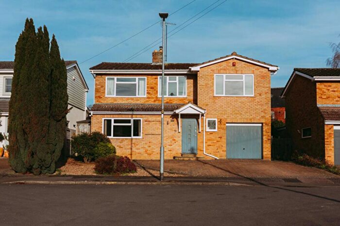 5 Bedroom Detached House For Sale In Northleigh Grove, Market Harborough, LE16