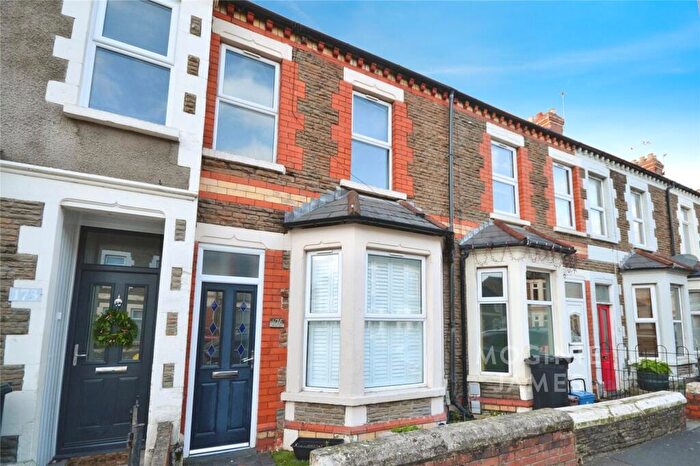 3 Bedroom Terraced House For Sale In Inverness Place, Roath, Cardiff, CF24
