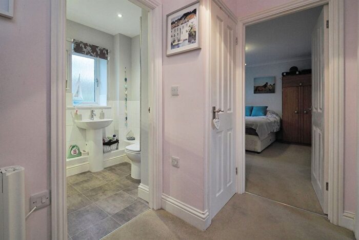 1 Bedroom Flat For Sale In Old School Mews, Shrewton, Salisbury, SP3