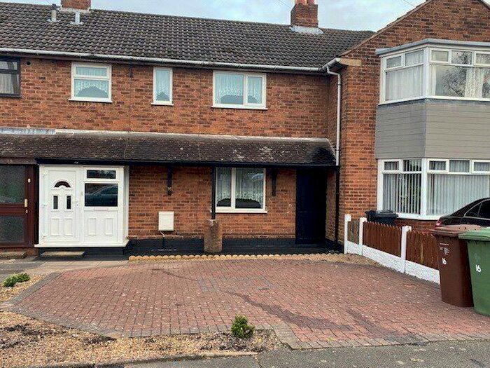 3 Bedroom Terraced House For Sale In Sadler Road, Brownhills, Walsall, WS8