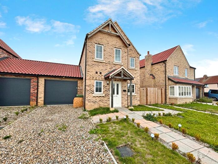 3 Bedroom Link Detached House For Sale In De Playz Close, Methwold, IP26