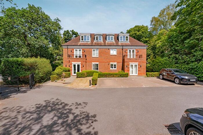 2 Bedroom Apartment To Rent In Fairways, Sunningdale, SL5