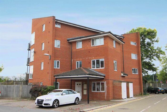 2 Bedroom Flat To Rent In Carmichael Close, Ruislip Gardens, HA4